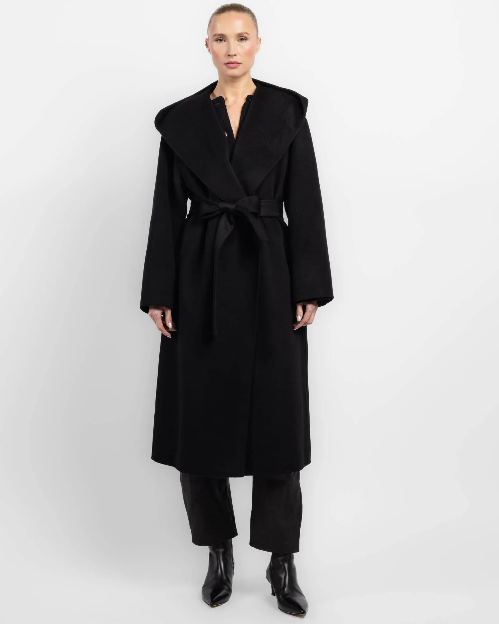 Coat sold by TNT Fashion