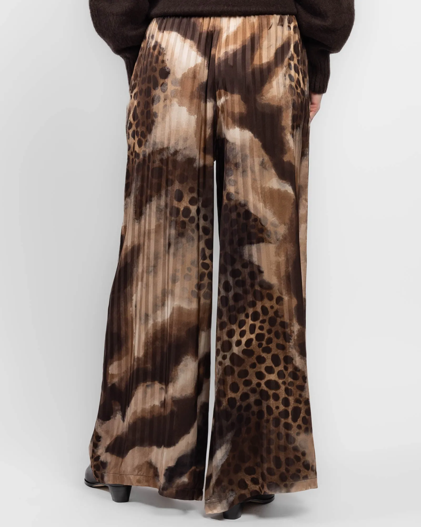 Pants sold by TNT Fashion product image thumbnail 3