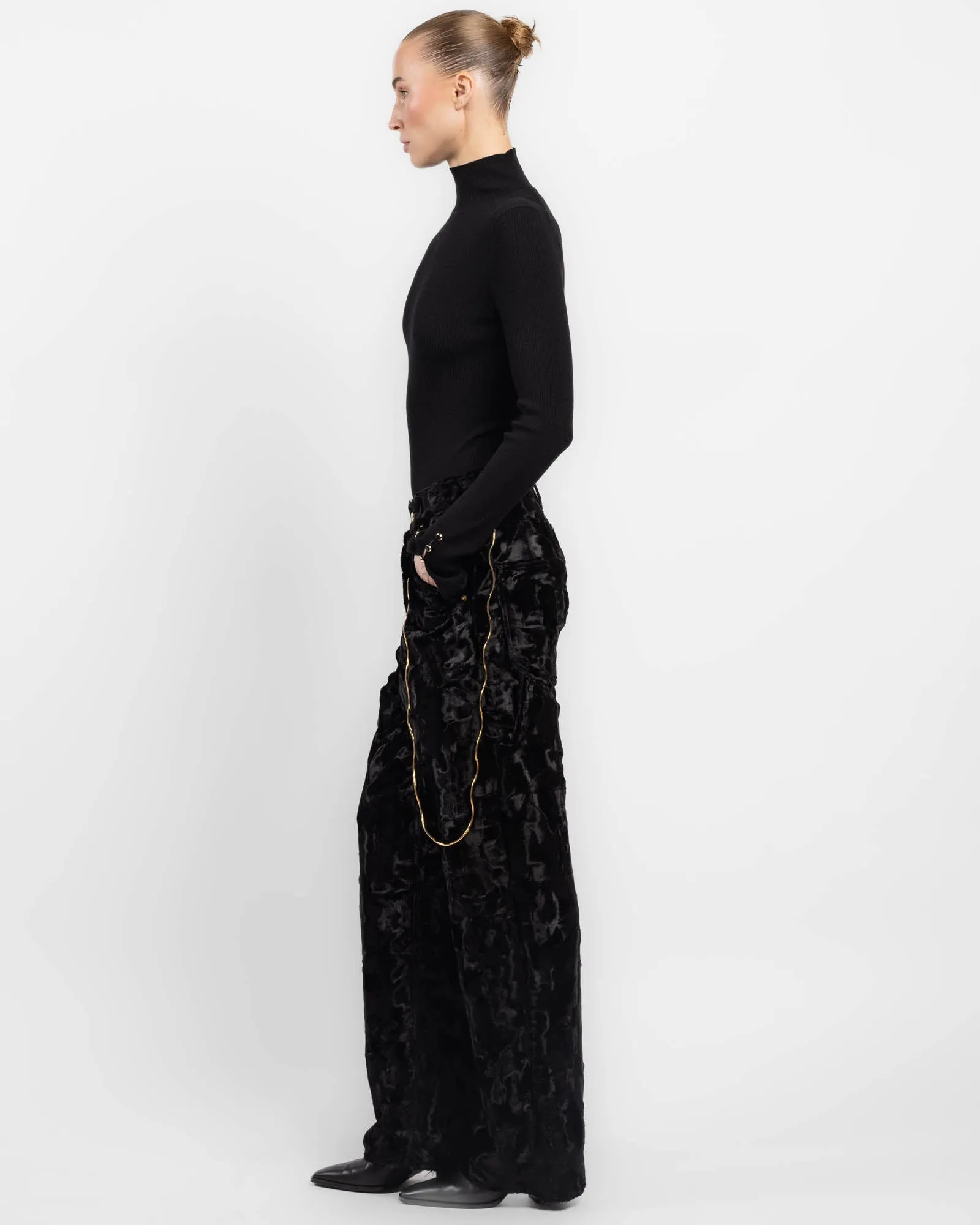 Lisa Carpenter Pants sold by TNT Fashion product image thumbnail 4