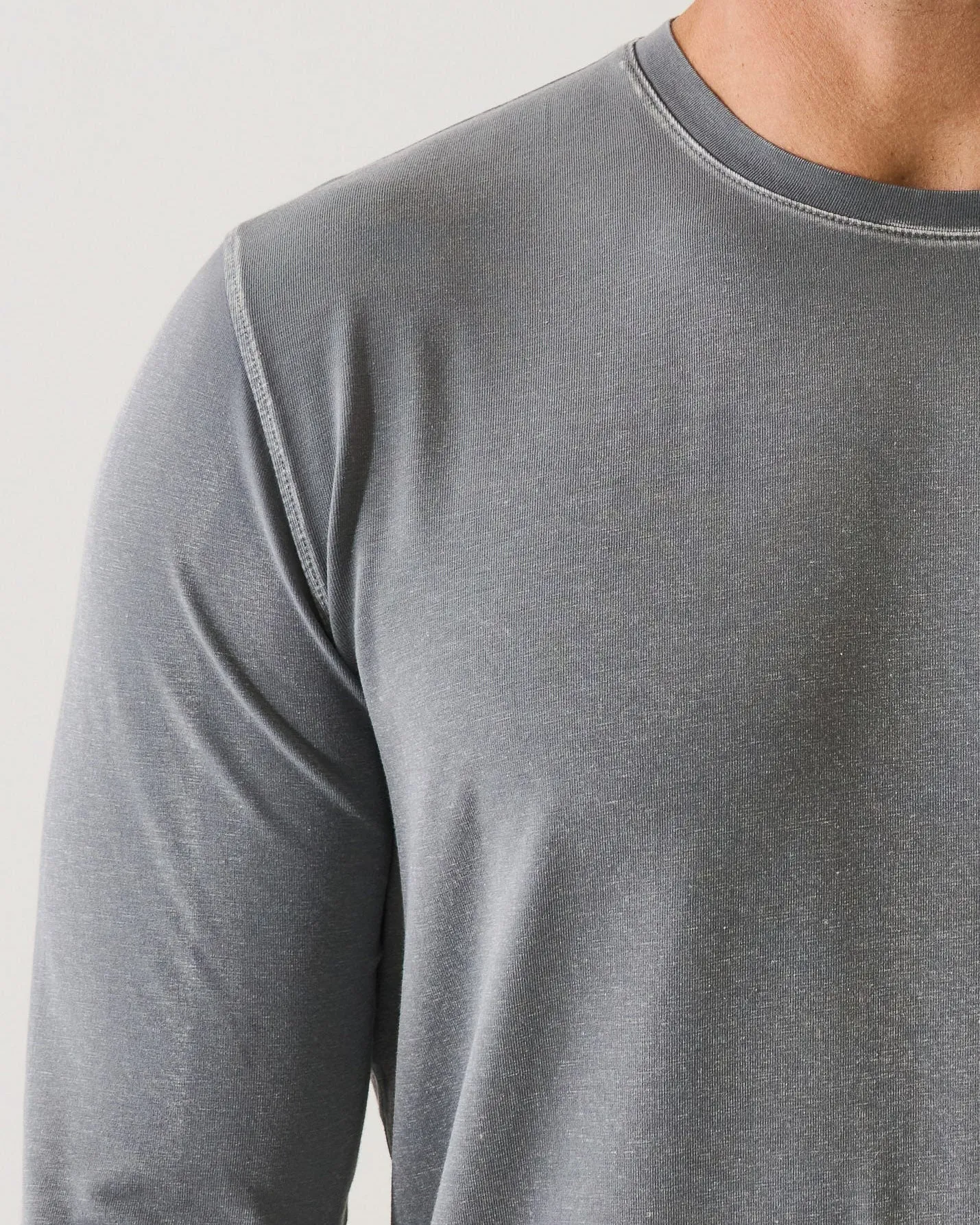 Long Vintage Crew Sweater sold by TNT Fashion product image thumbnail 4