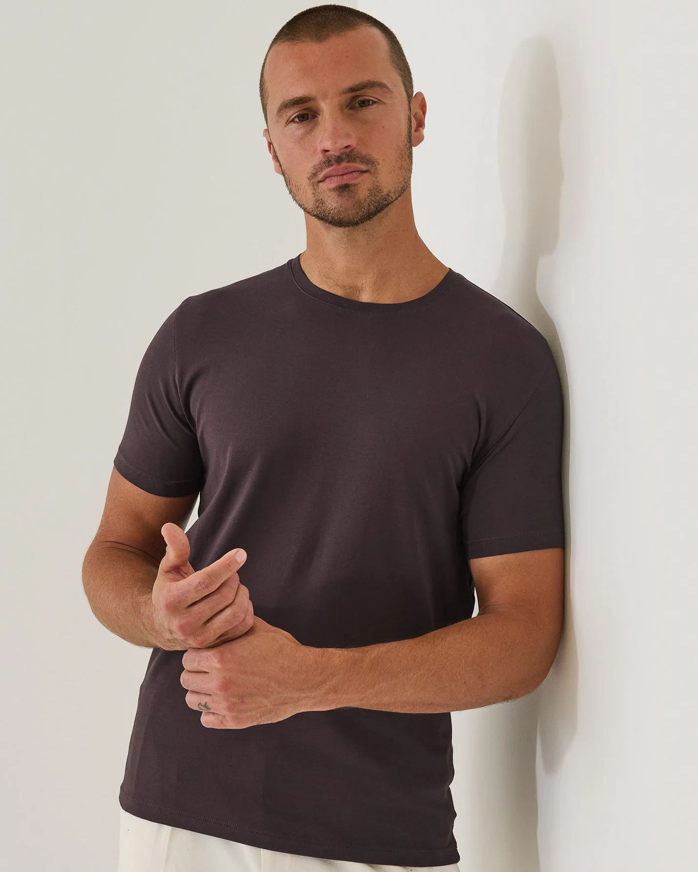 Short Sleeve Stretch Crew T-Shirt sold by TNT Fashion product image thumbnail 2