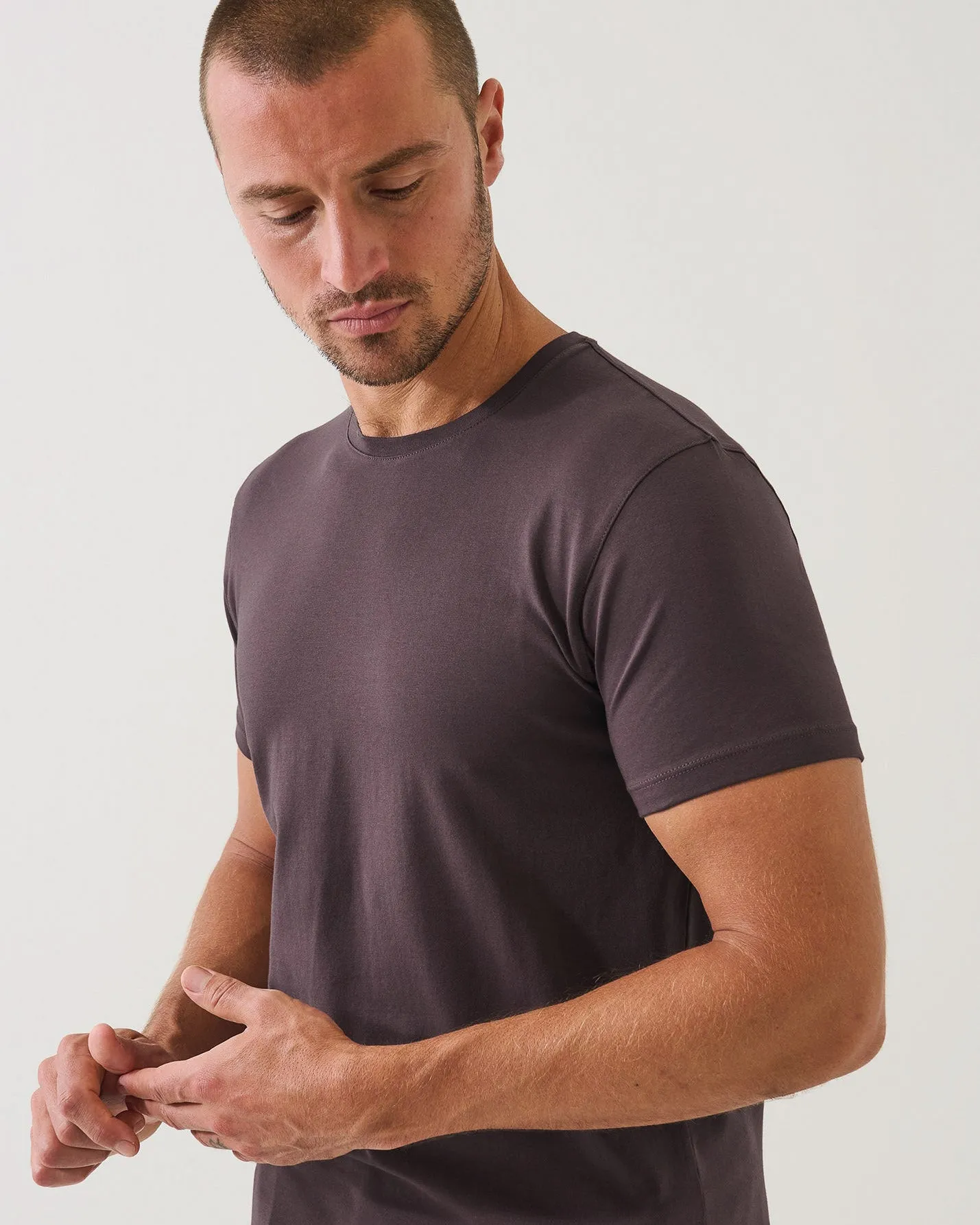 Short Sleeve Stretch Crew T-Shirt sold by TNT Fashion product image thumbnail 3