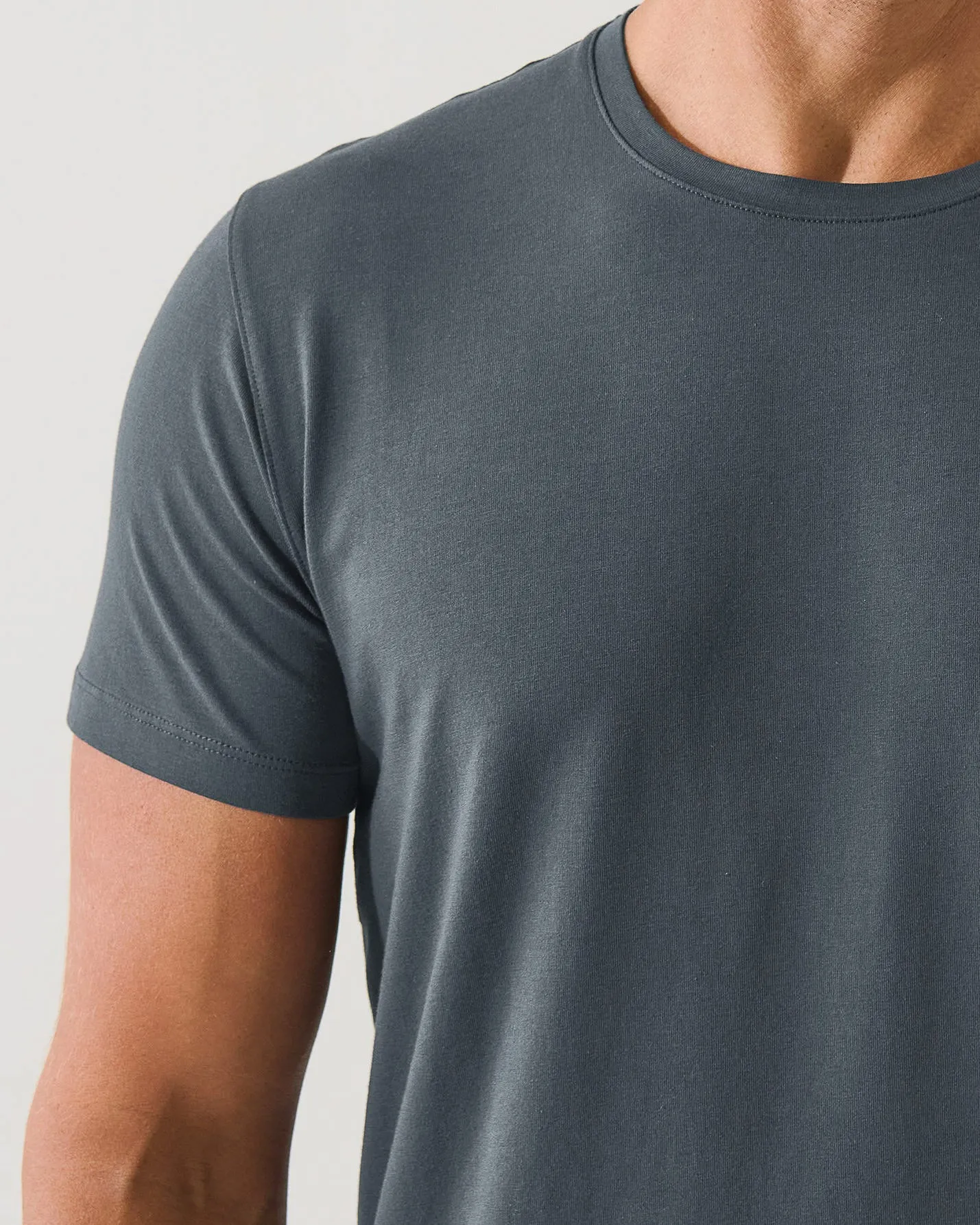 Short Sleeve Stretch Crew T-Shirt sold by TNT Fashion product image thumbnail 4