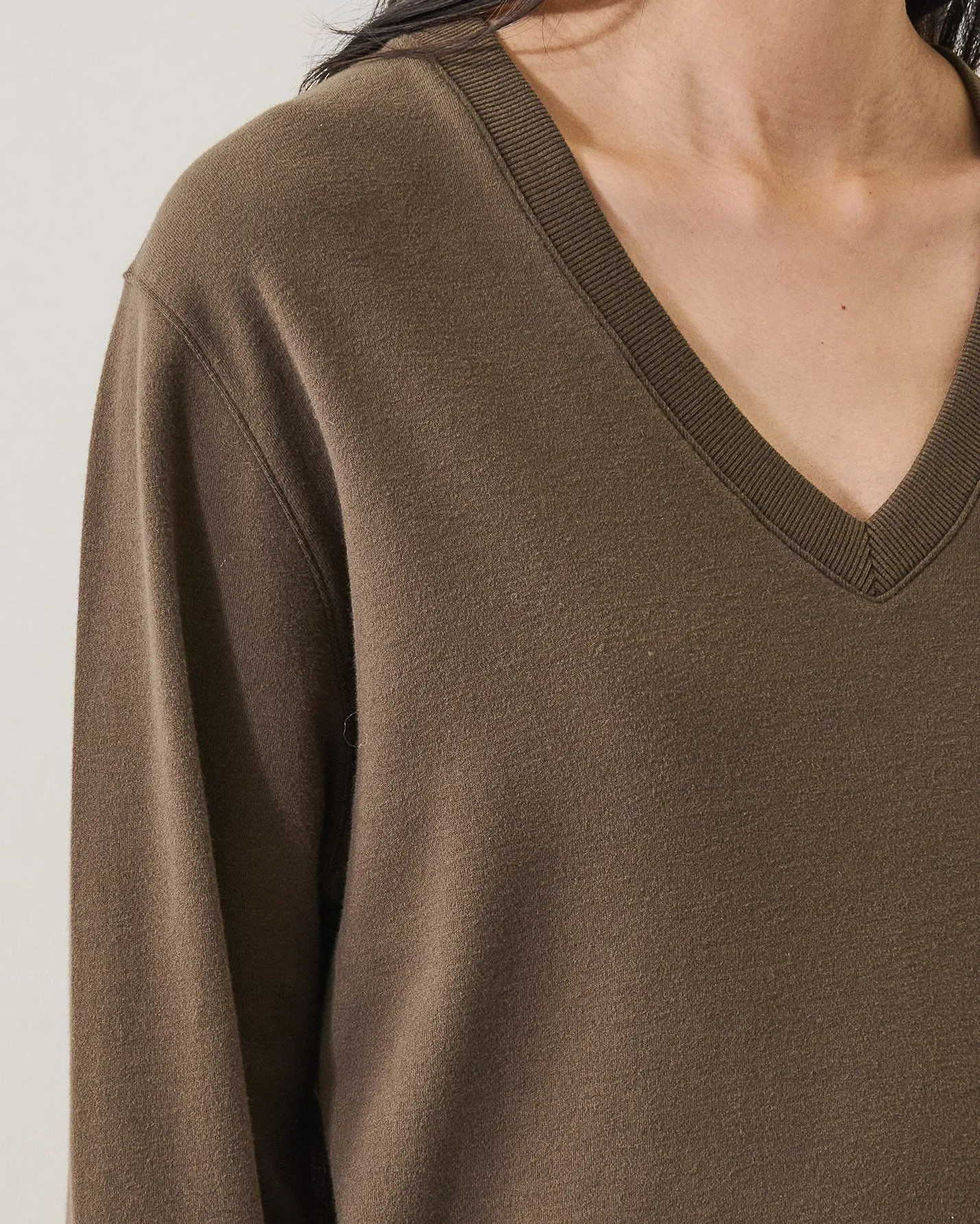 Long Relaxed V-Neck Sweatshirt sold by TNT Fashion product image thumbnail 3