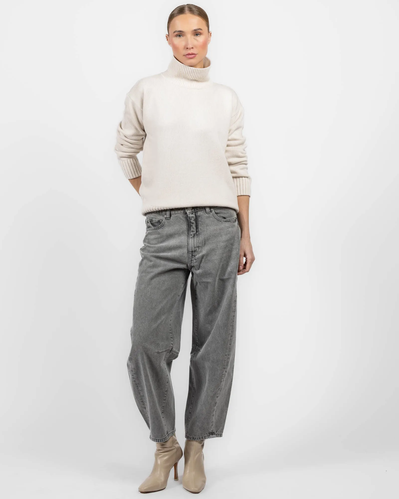 Miro Barrel Jeans sold by TNT Fashion product image thumbnail 2
