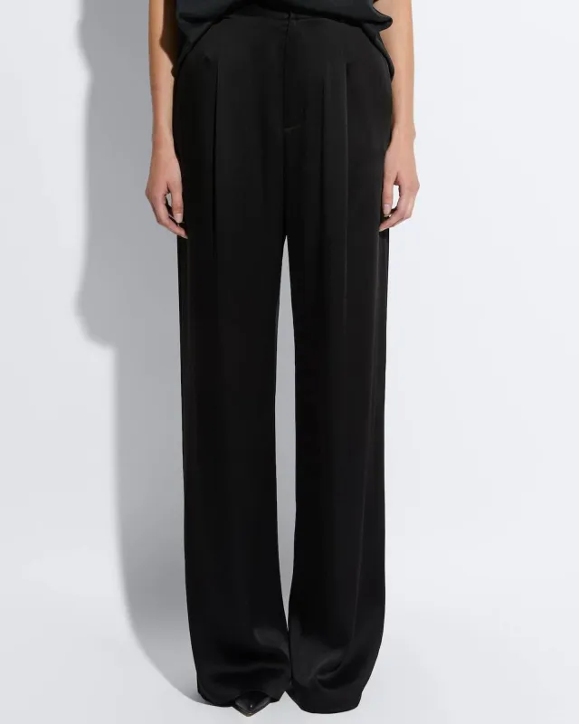 Relaxed Pleated Pants made by LAPOINTE