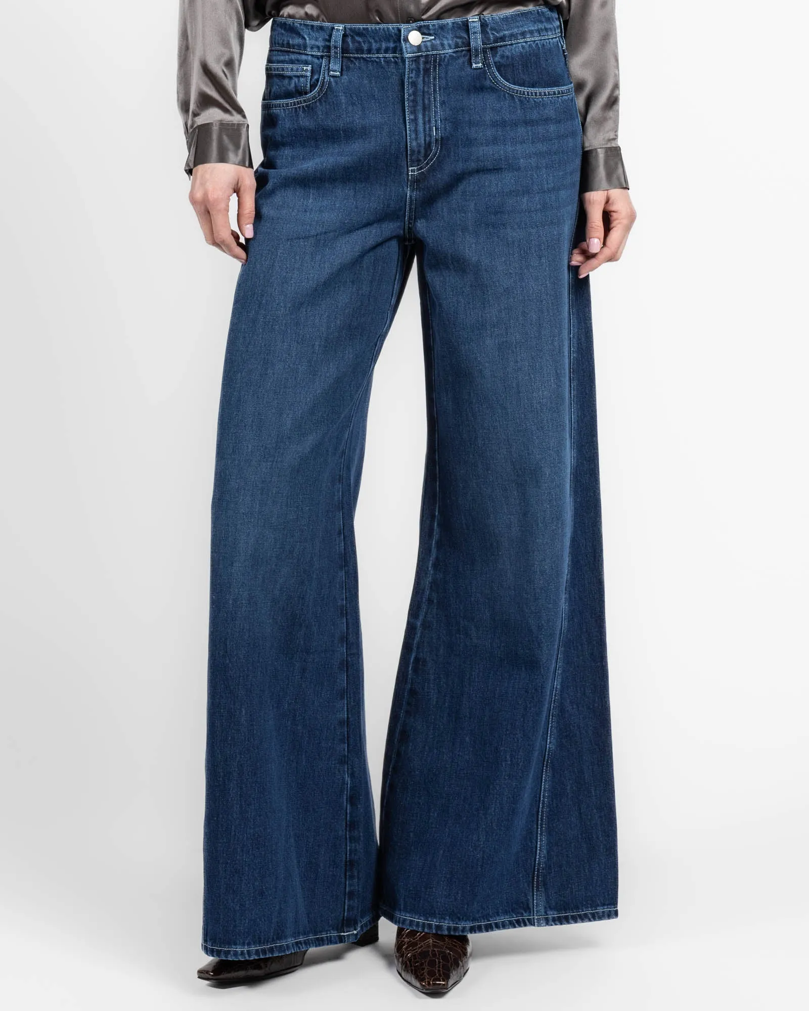 Beau High Rise T-Seam Jeans sold by TNT Fashion