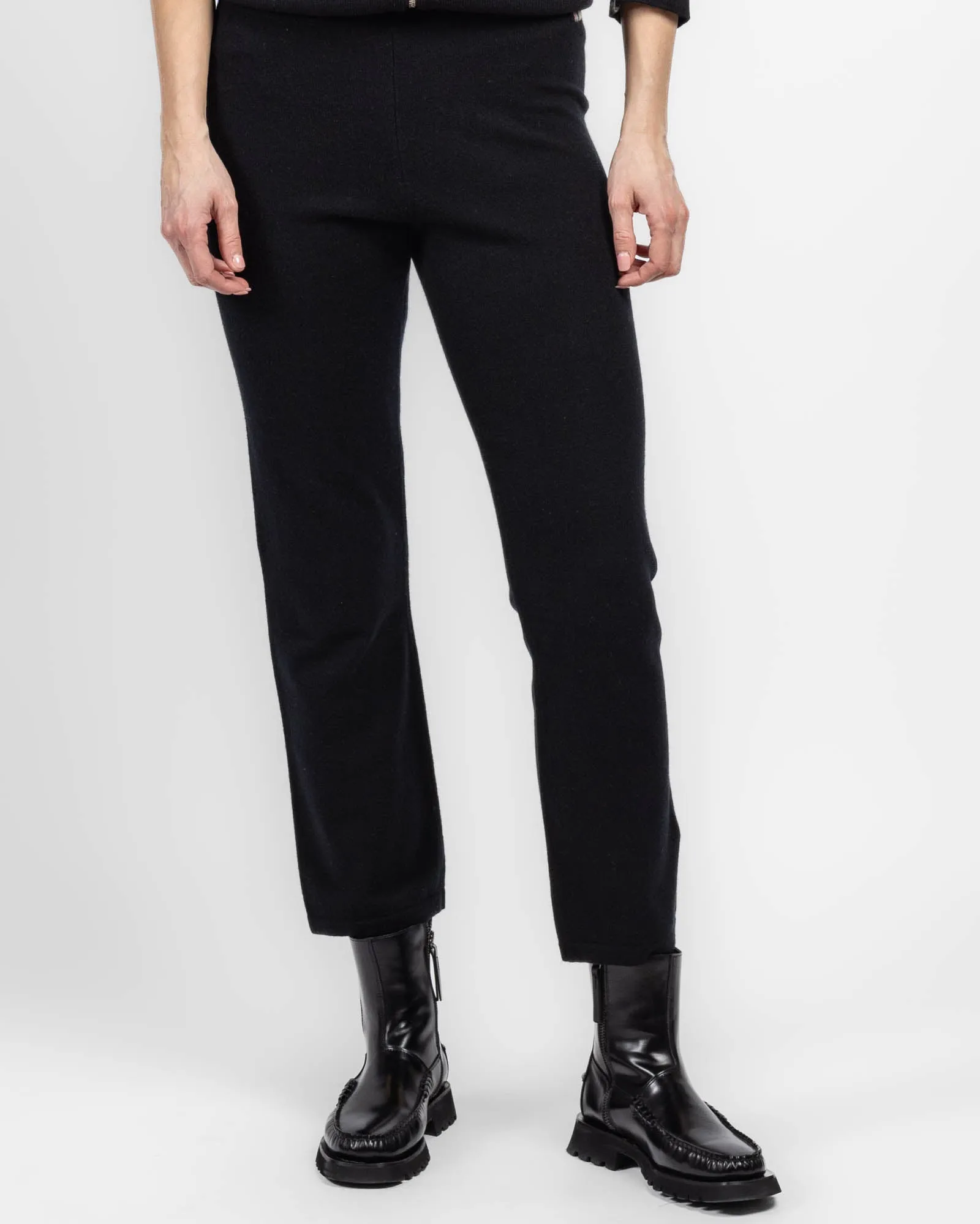 Wander Pants sold by TNT Fashion