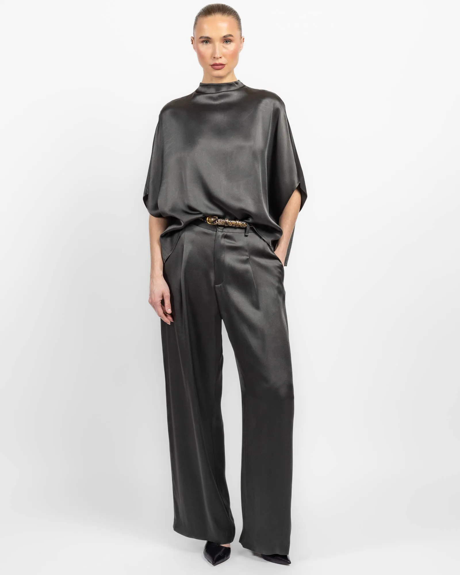 Relaxed Pleated Pants sold by TNT Fashion product image thumbnail 2