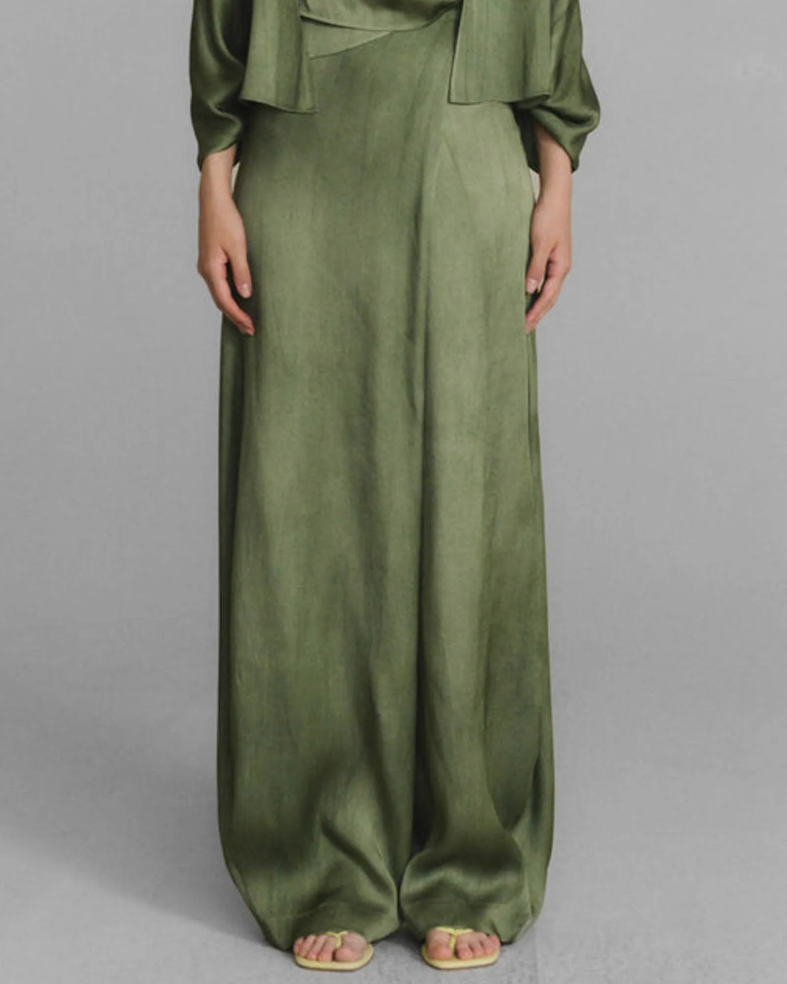 Elea Pants sold by TNT Fashion