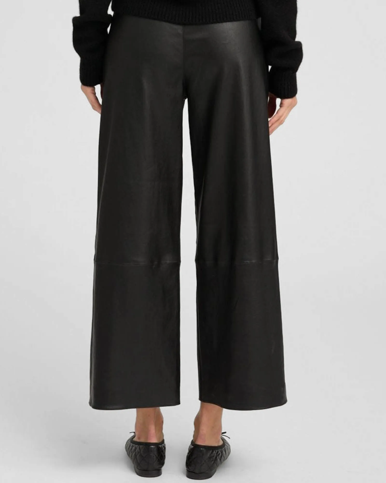 Cropped Baggy Pants sold by TNT Fashion product image thumbnail 3