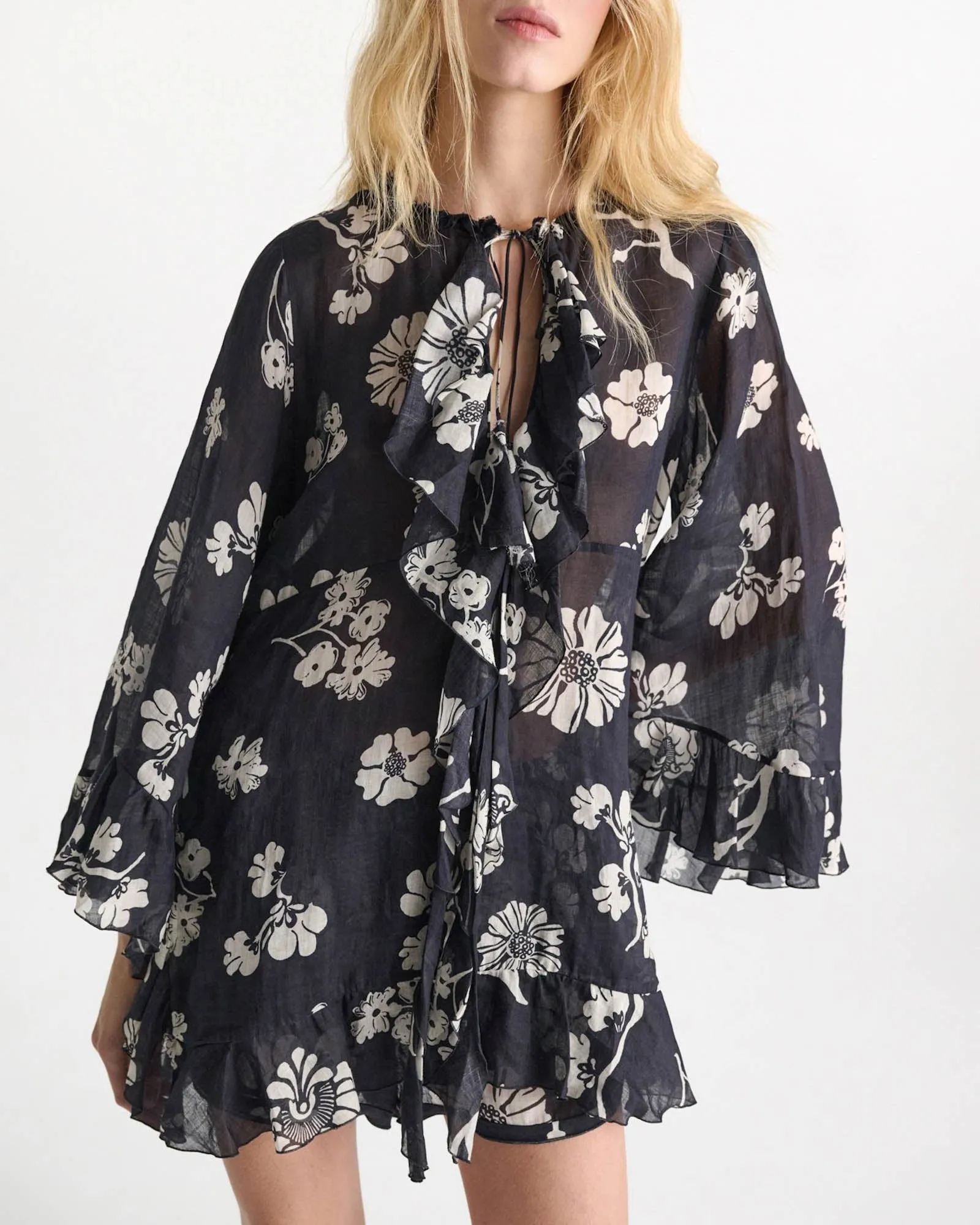 Floral Daydream Blouse sold by TNT Fashion