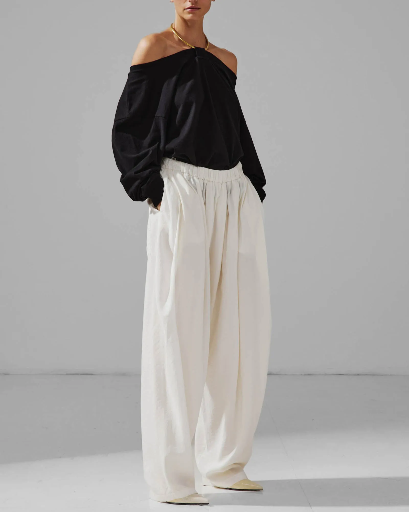 Simona Balloon Pant sold by TNT Fashion product image thumbnail 4