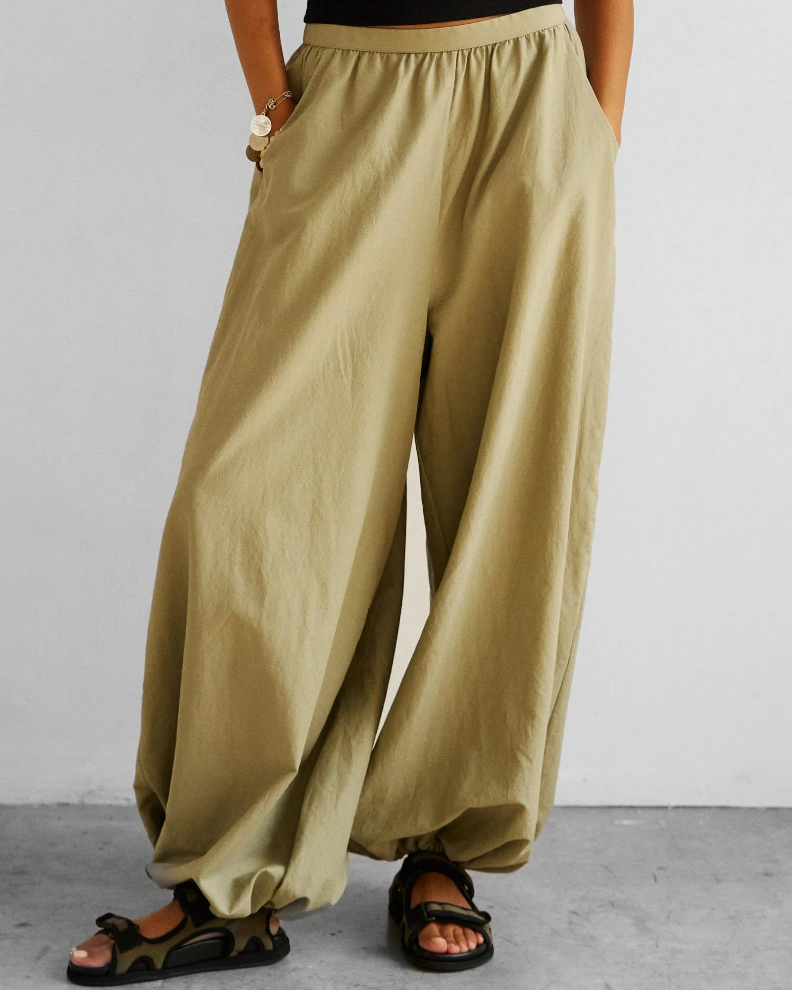 Balloon Pant sold by TNT Fashion