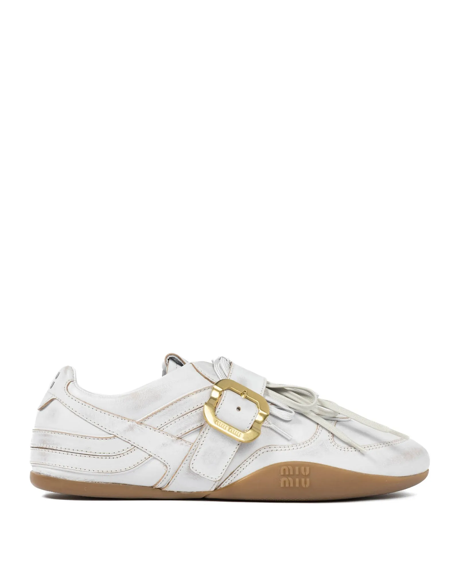 Sneaker sold by TNT Fashion