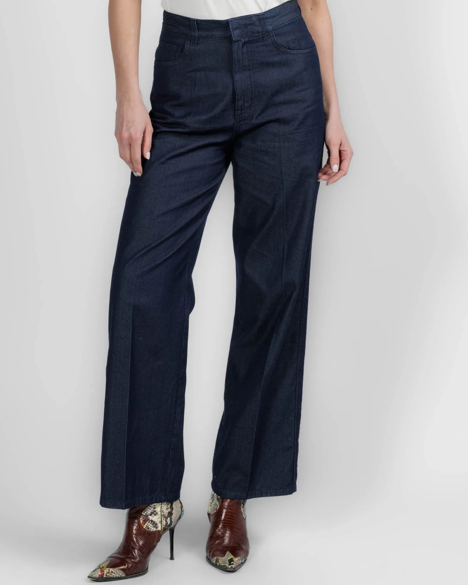 Jeans Over Fluid sold by TNT Fashion