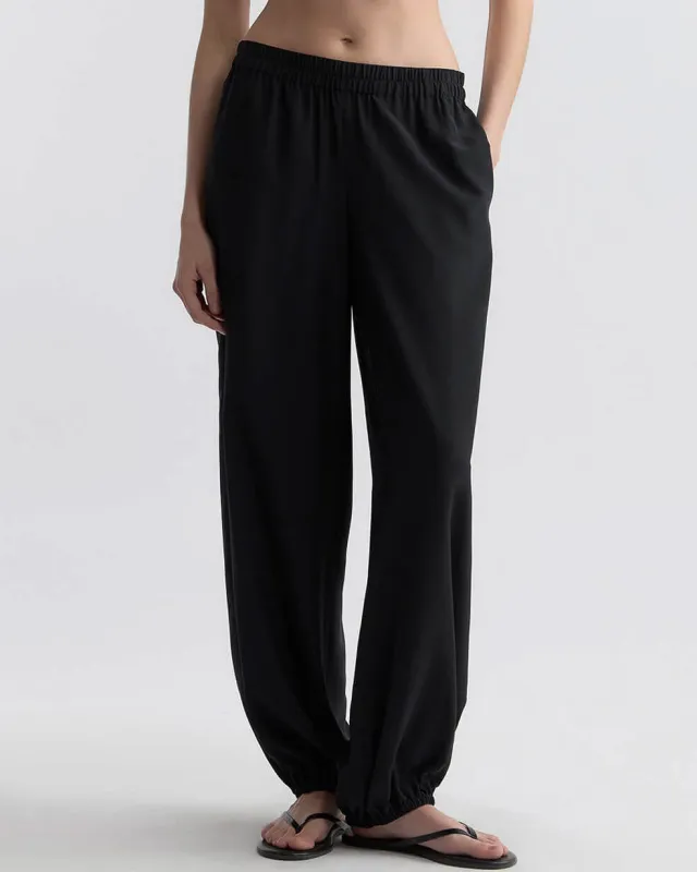 Parisa Pant made by Nili Lotan