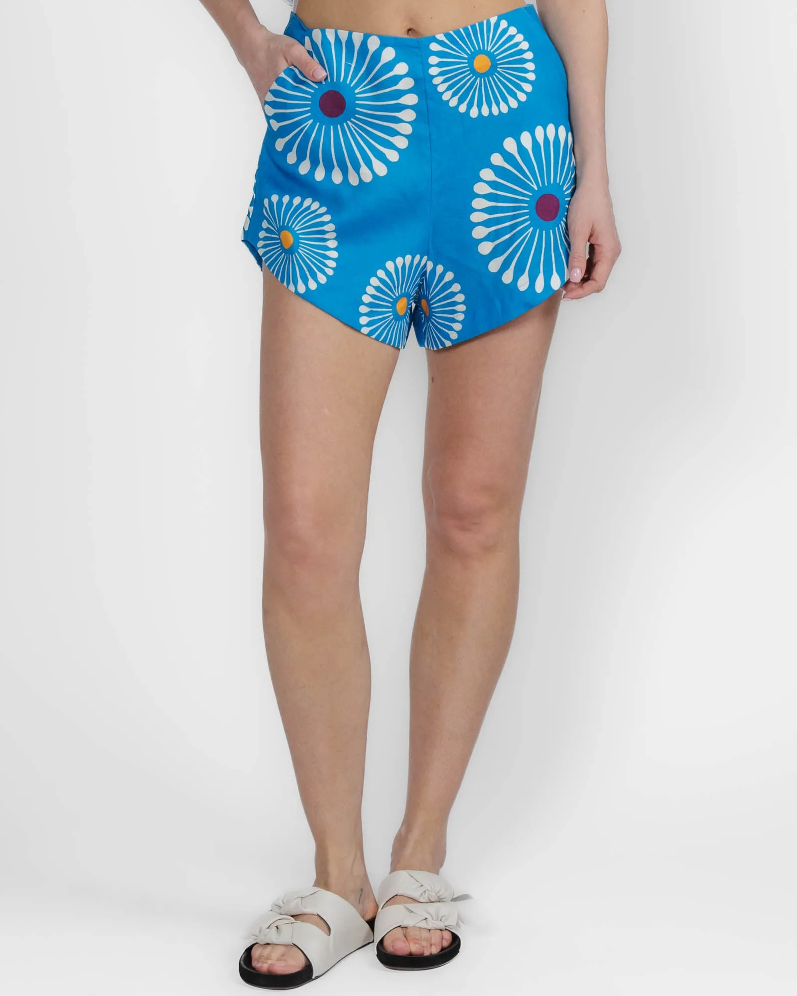 Bahamas Short sold by TNT Fashion