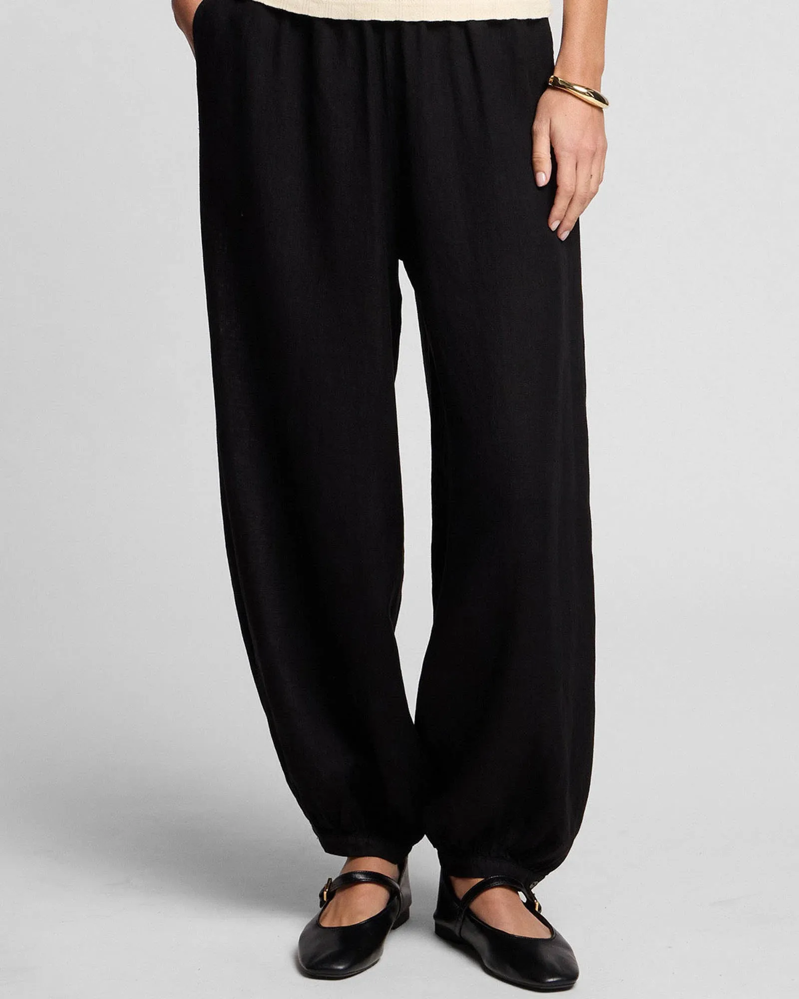Camber Linen Pant sold by TNT Fashion