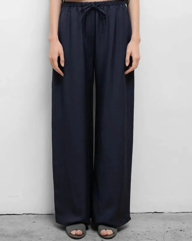 Daniel Pant made by Leset
