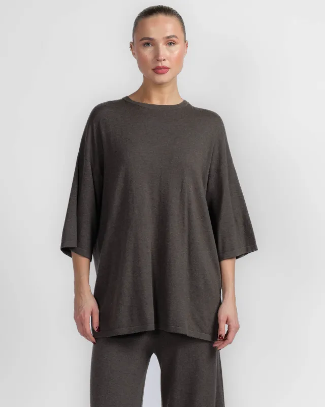 Agnette Sweater made by Lisa Yang