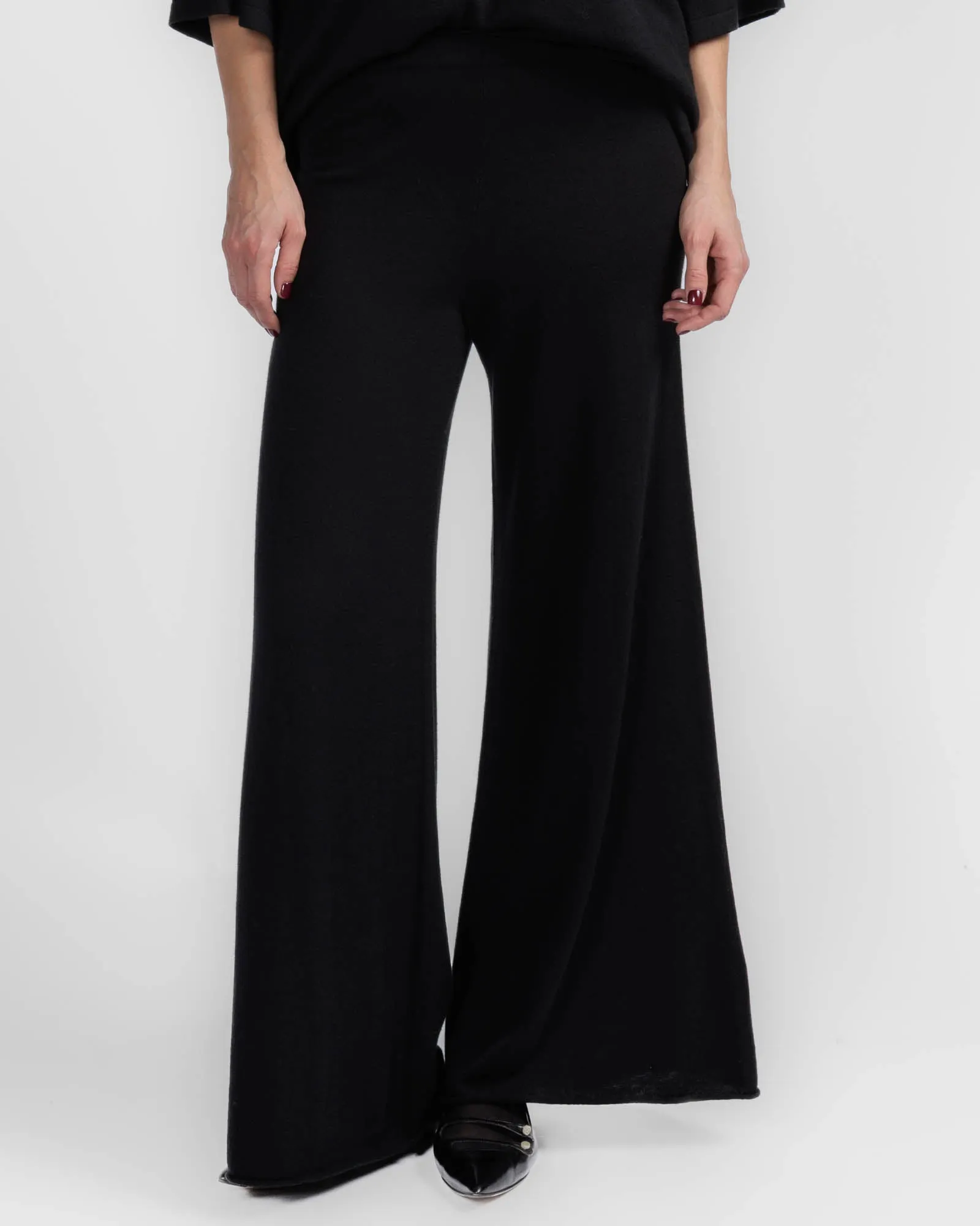 Ainsley Trousers sold by TNT Fashion