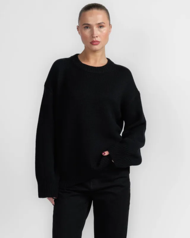 Noor Sweater made by Lisa Yang
