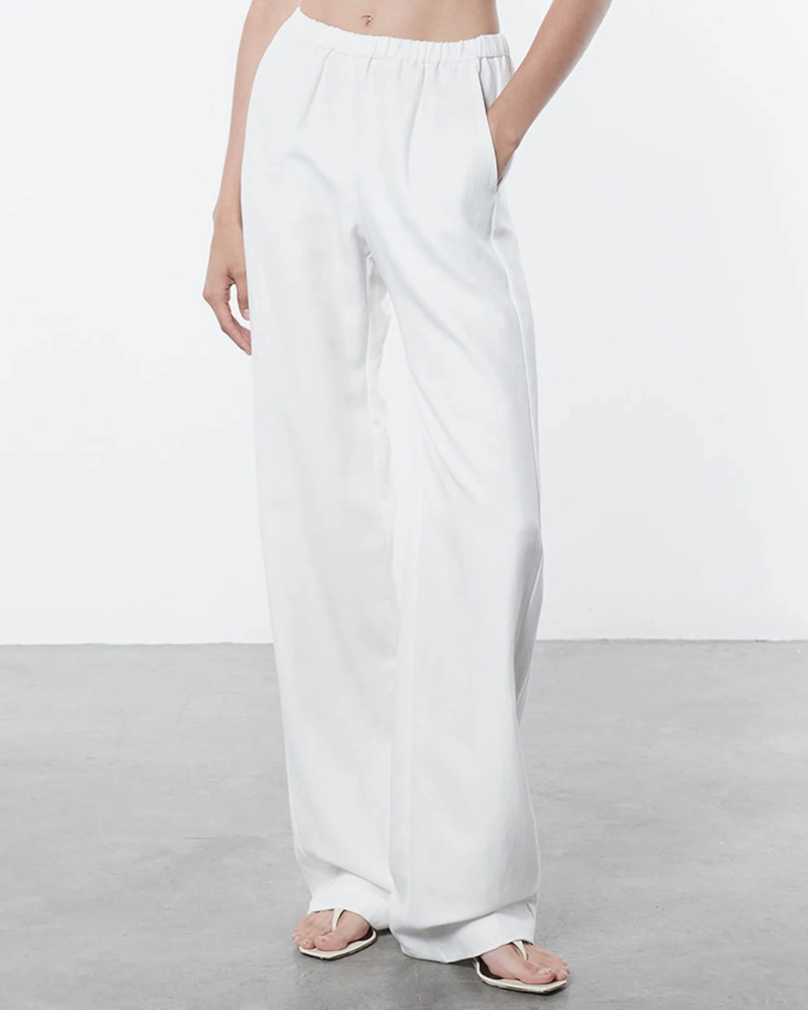 Twill Everywhere Pants sold by TNT Fashion