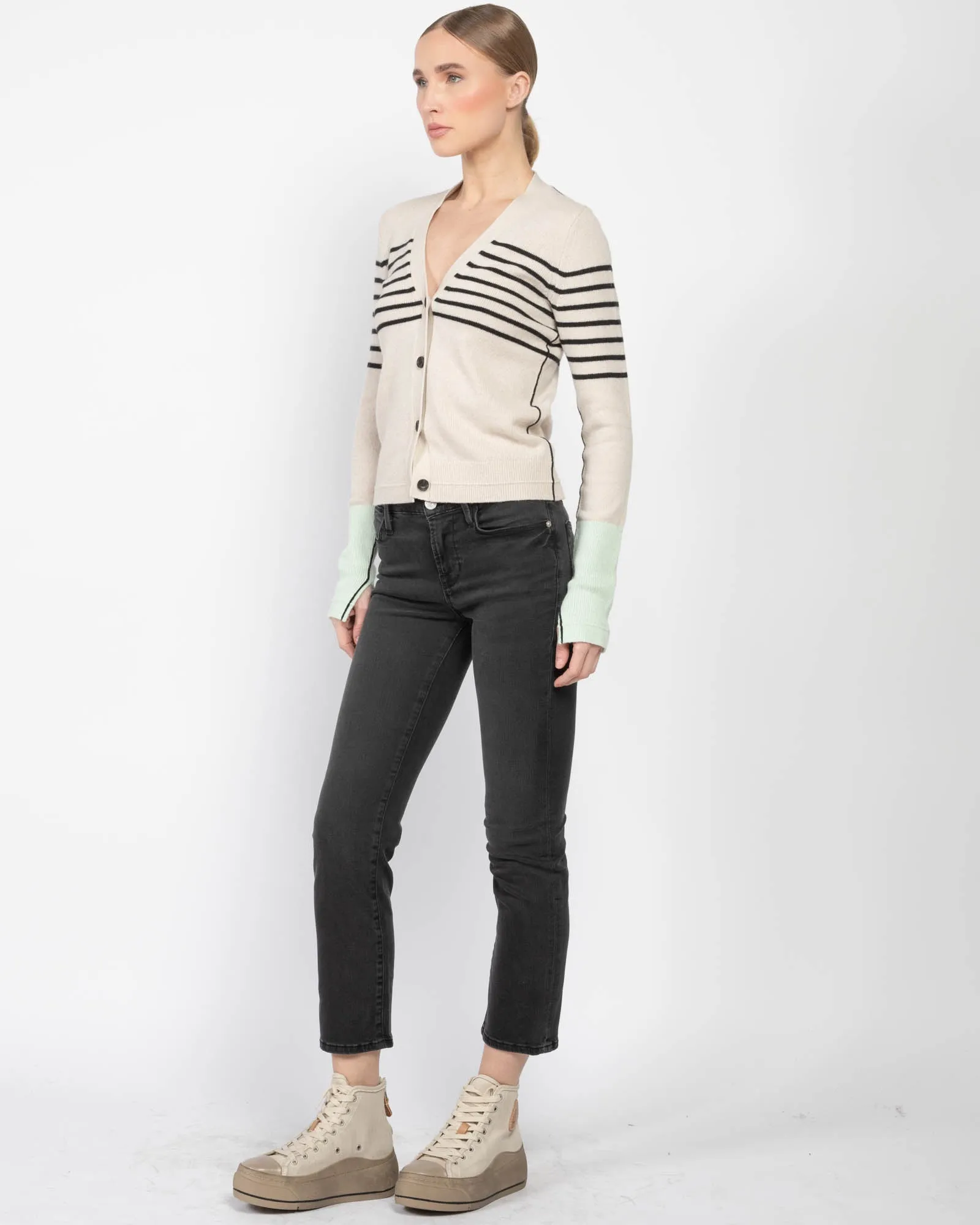 Le High Straight Jeans sold by TNT Fashion product image thumbnail 4