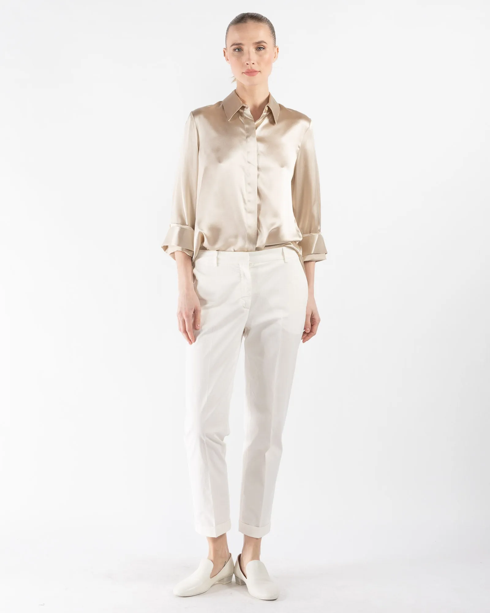 Rododendro Pants sold by TNT Fashion product image thumbnail 2