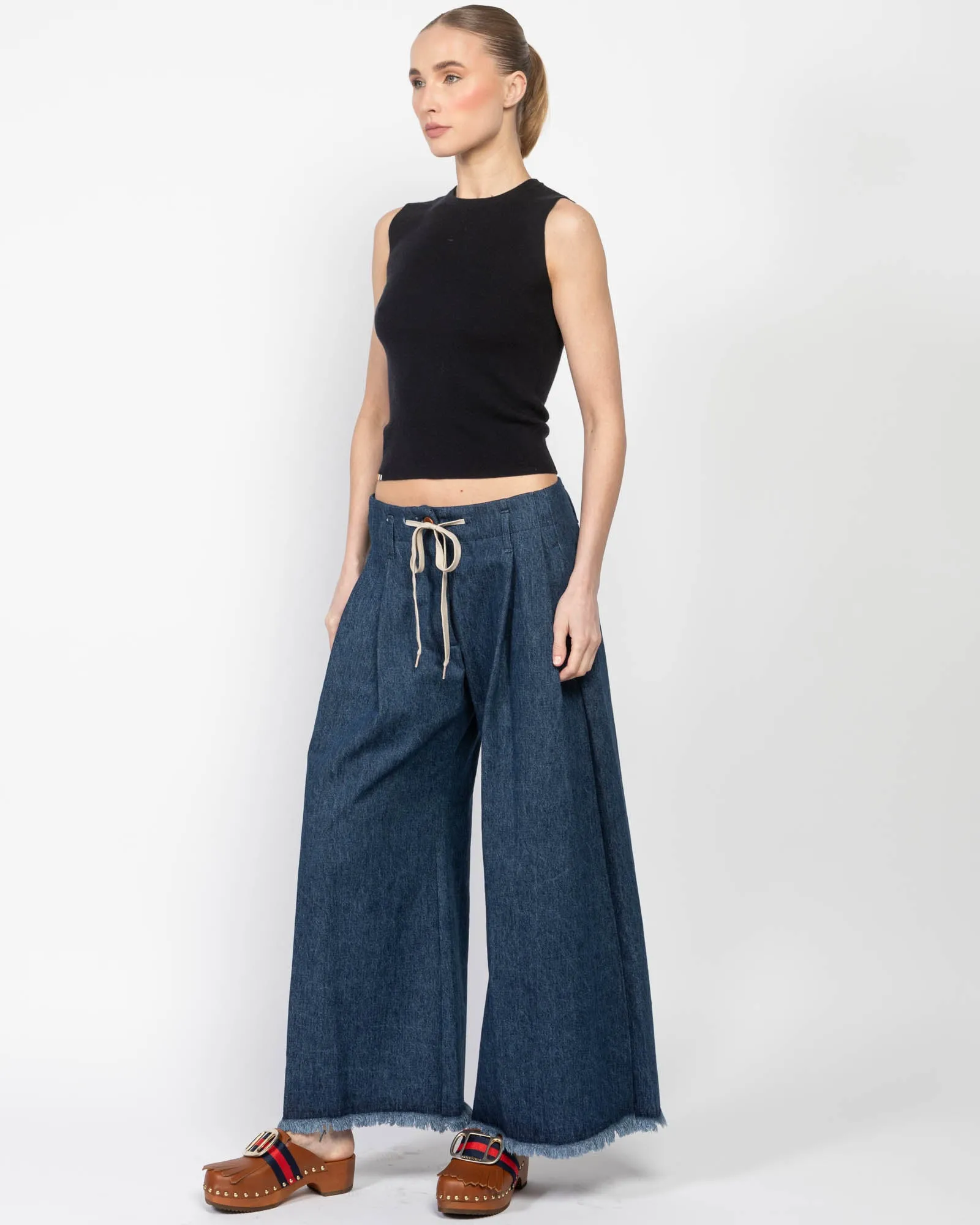 Antonie Jeans sold by TNT Fashion product image thumbnail 4
