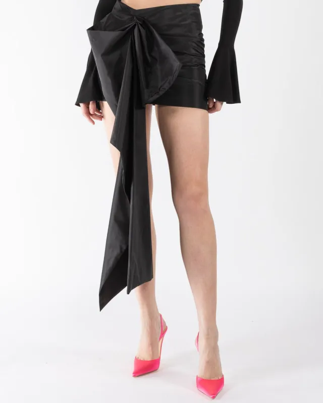 Skirt sold by TNT Fashion