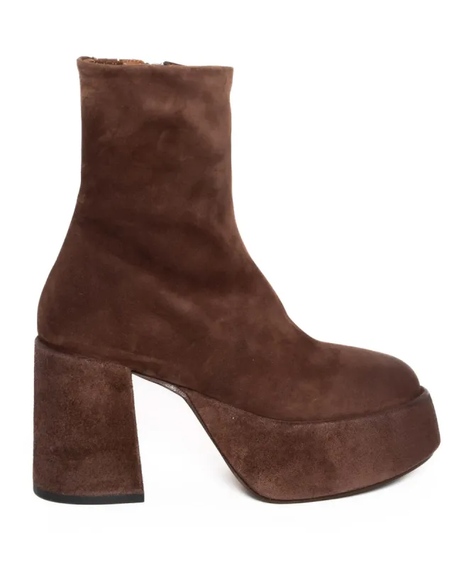 Tacplat Platform Heels sold by TNT Fashion