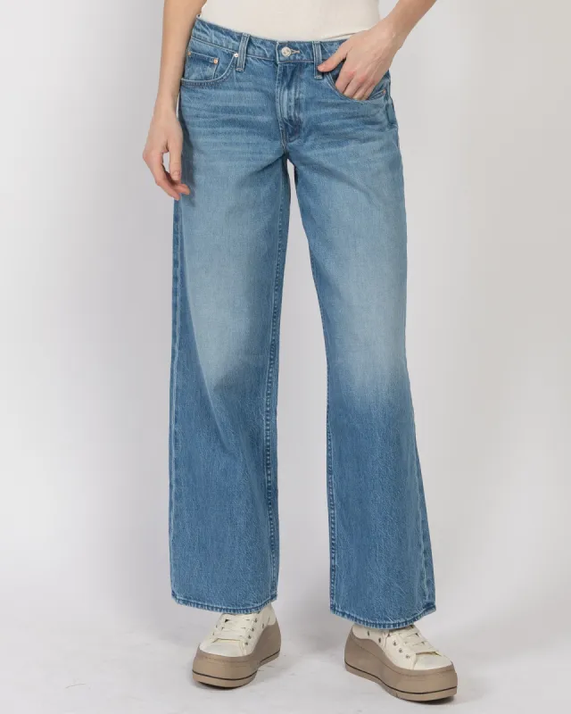 Low Spinner Sneak Jeans sold by TNT Fashion