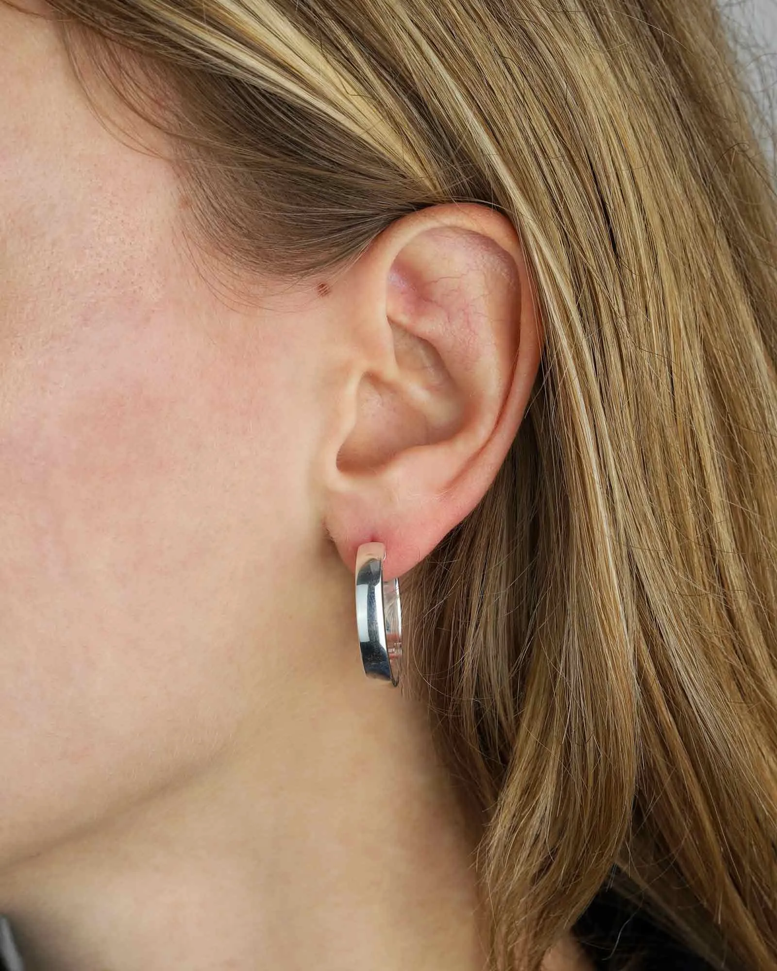 Rounded Huggies | 25mm sold by Blue Ruby product image thumbnail 2