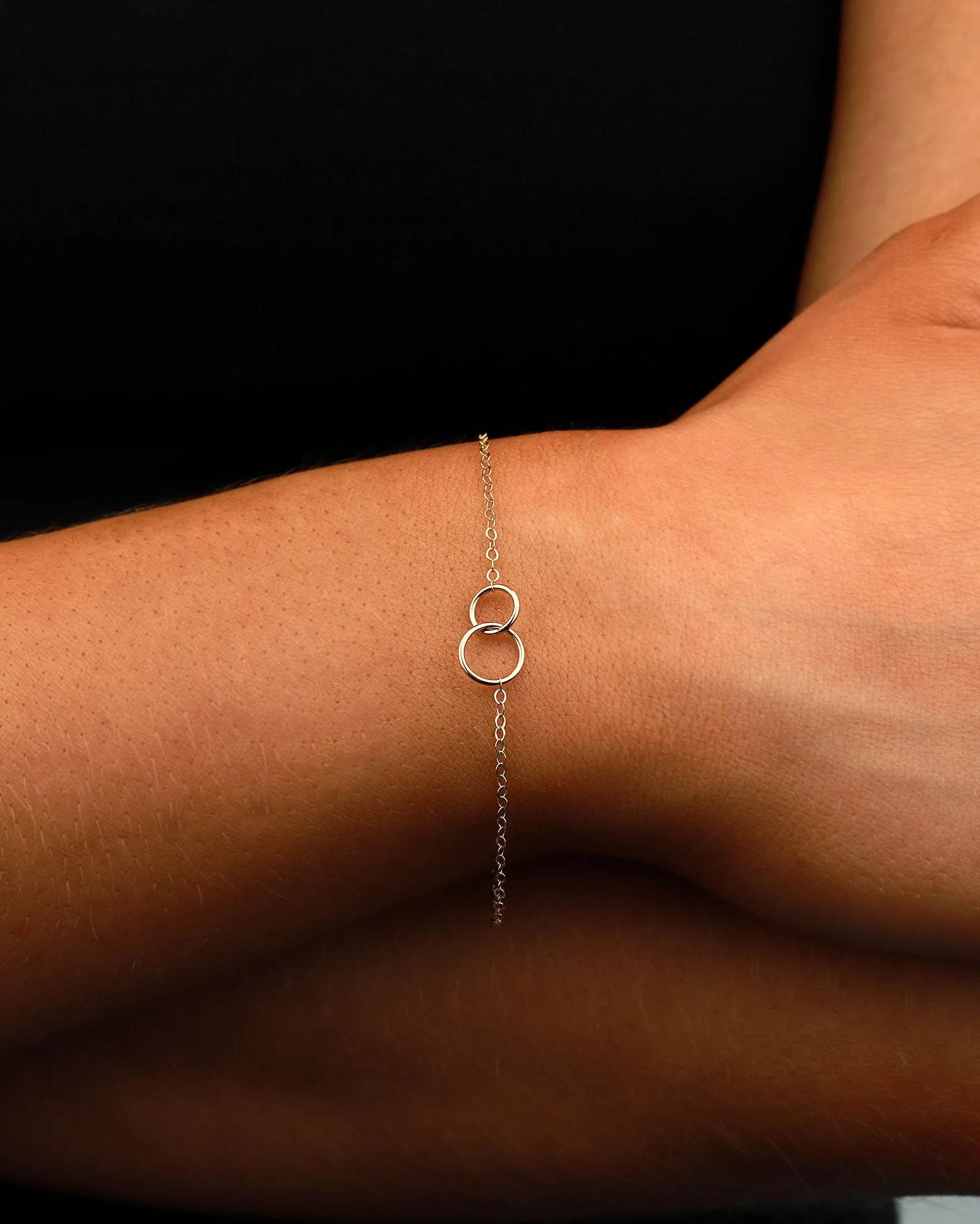 2 Interlocking Circle Bracelet sold by Blue Ruby product image thumbnail 2