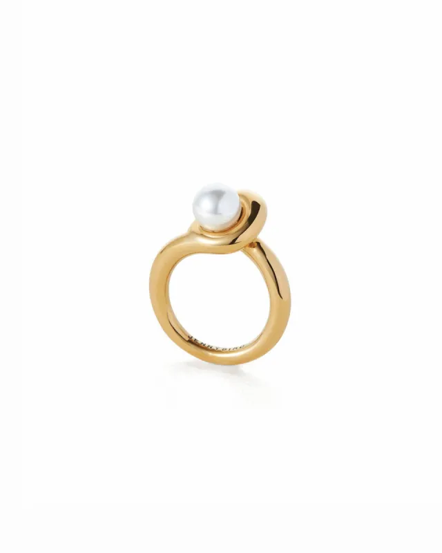 Daphne Ring sold by Blue Ruby
