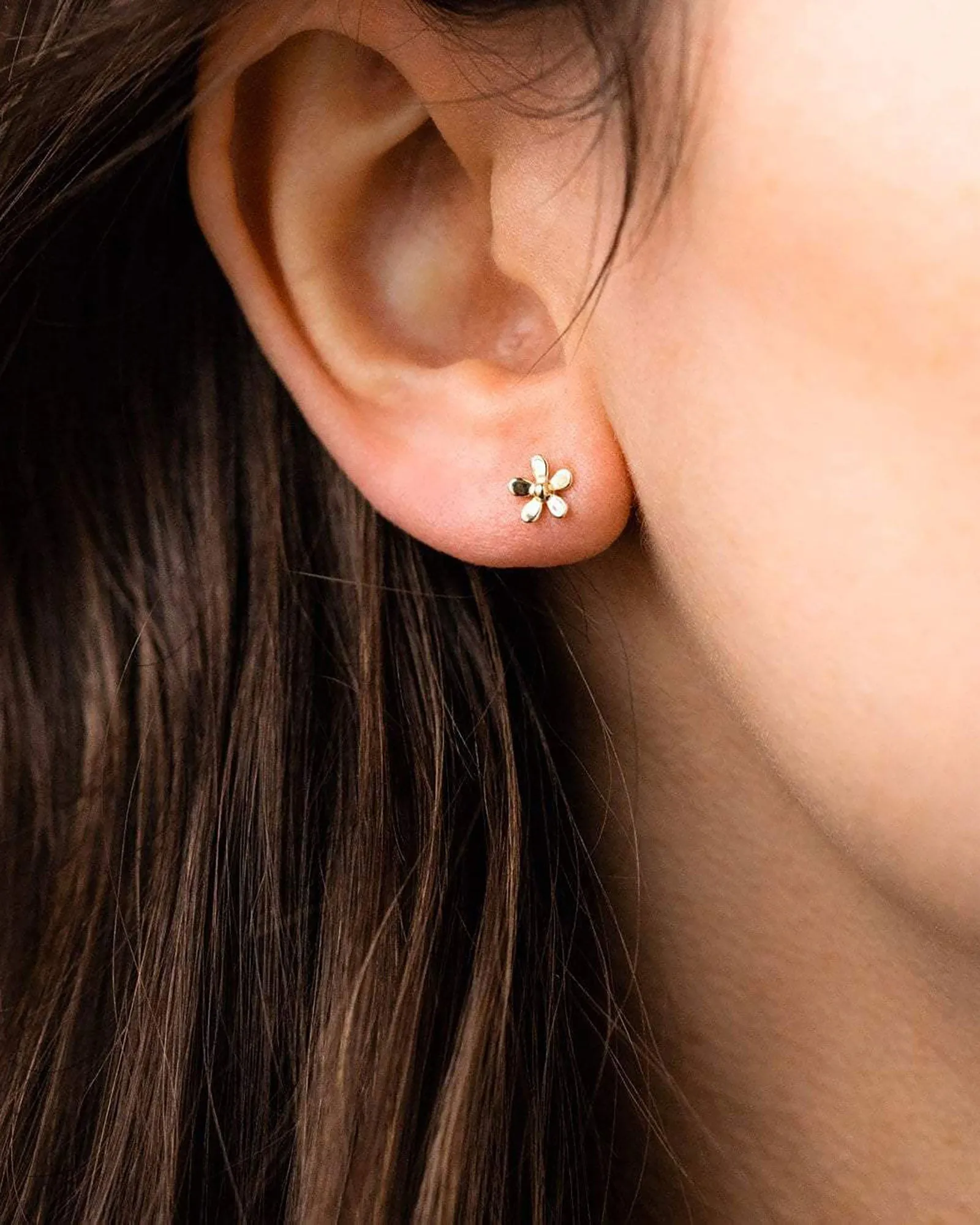 Daisy Stud sold by Blue Ruby product image thumbnail 2