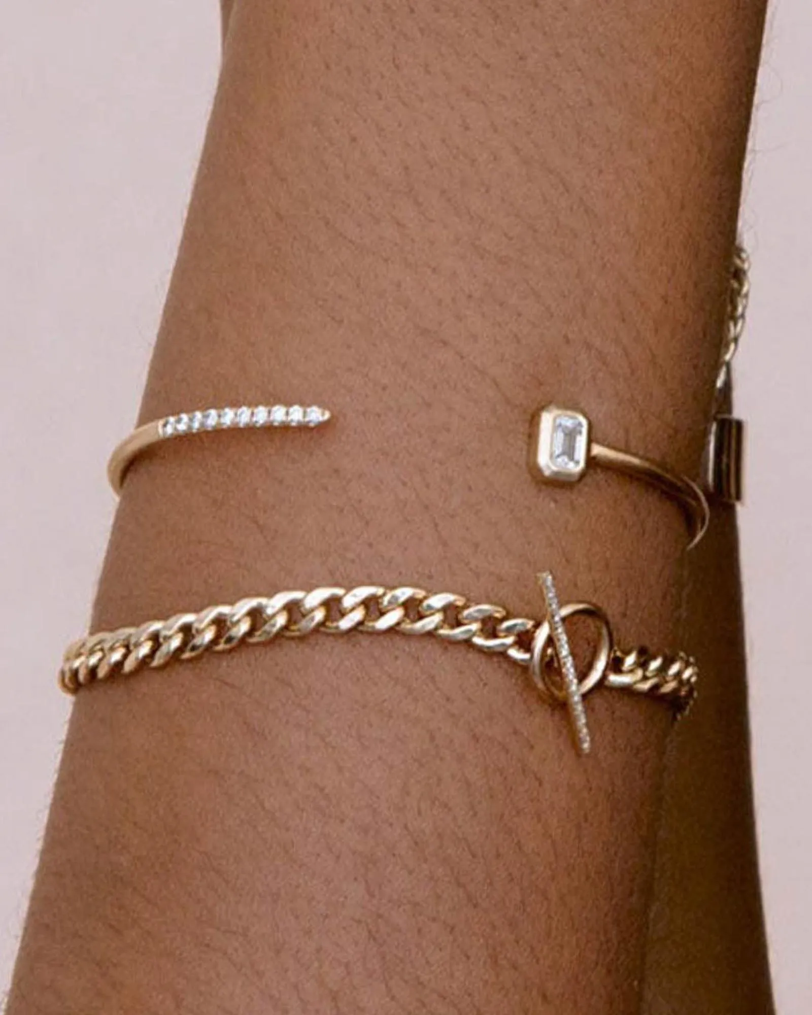 Medium Curb Chain Pave Bar Toggle Bracelet sold by Blue Ruby product image thumbnail 2