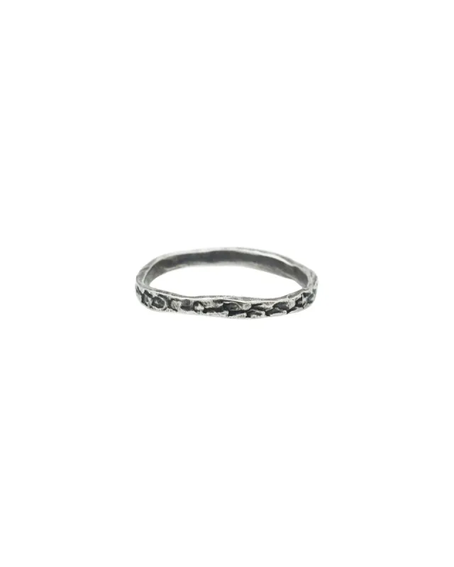 Snakeskin Ring | 2mm sold by Blue Ruby