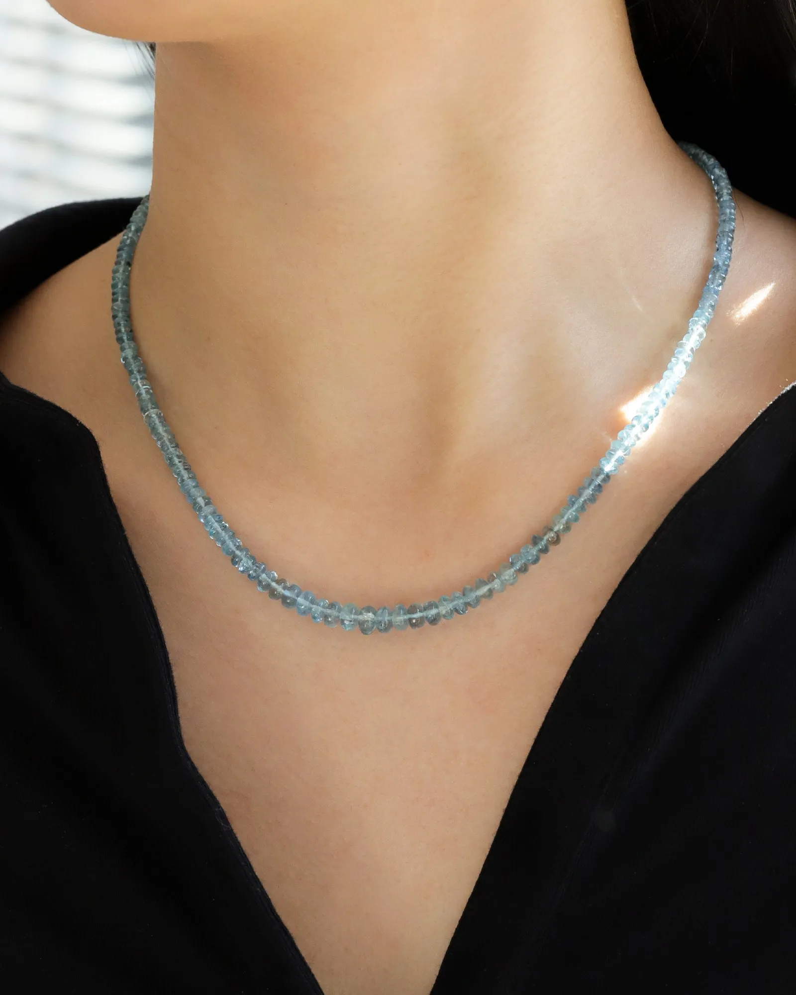 Gradual Aquamarine Stone Necklace | 3-6mm sold by Blue Ruby product image thumbnail 2