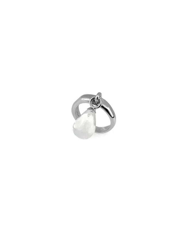 Ebba Ring sold by Blue Ruby