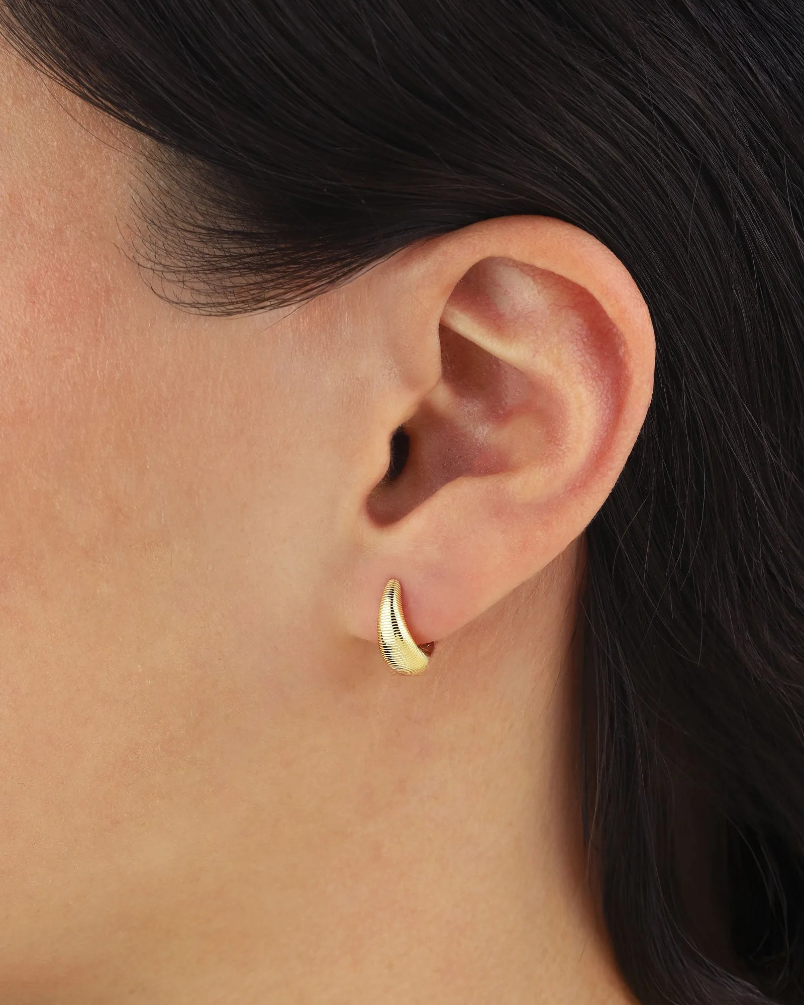 Ridged Tapered Huggie sold by Blue Ruby product image thumbnail 2