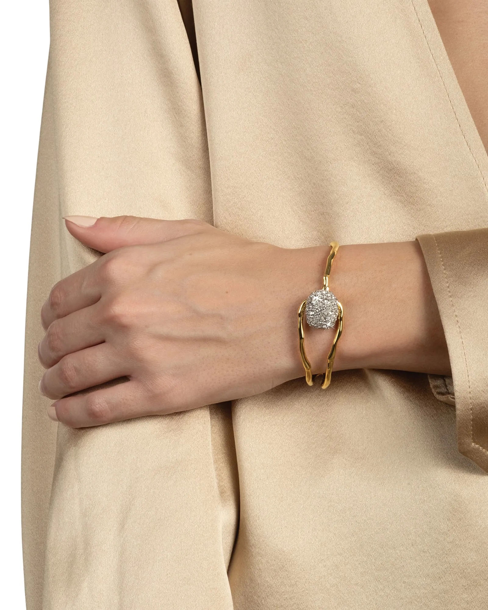 Solanales Crystal Pebble Clasp Bracelet sold by Blue Ruby product image thumbnail 4