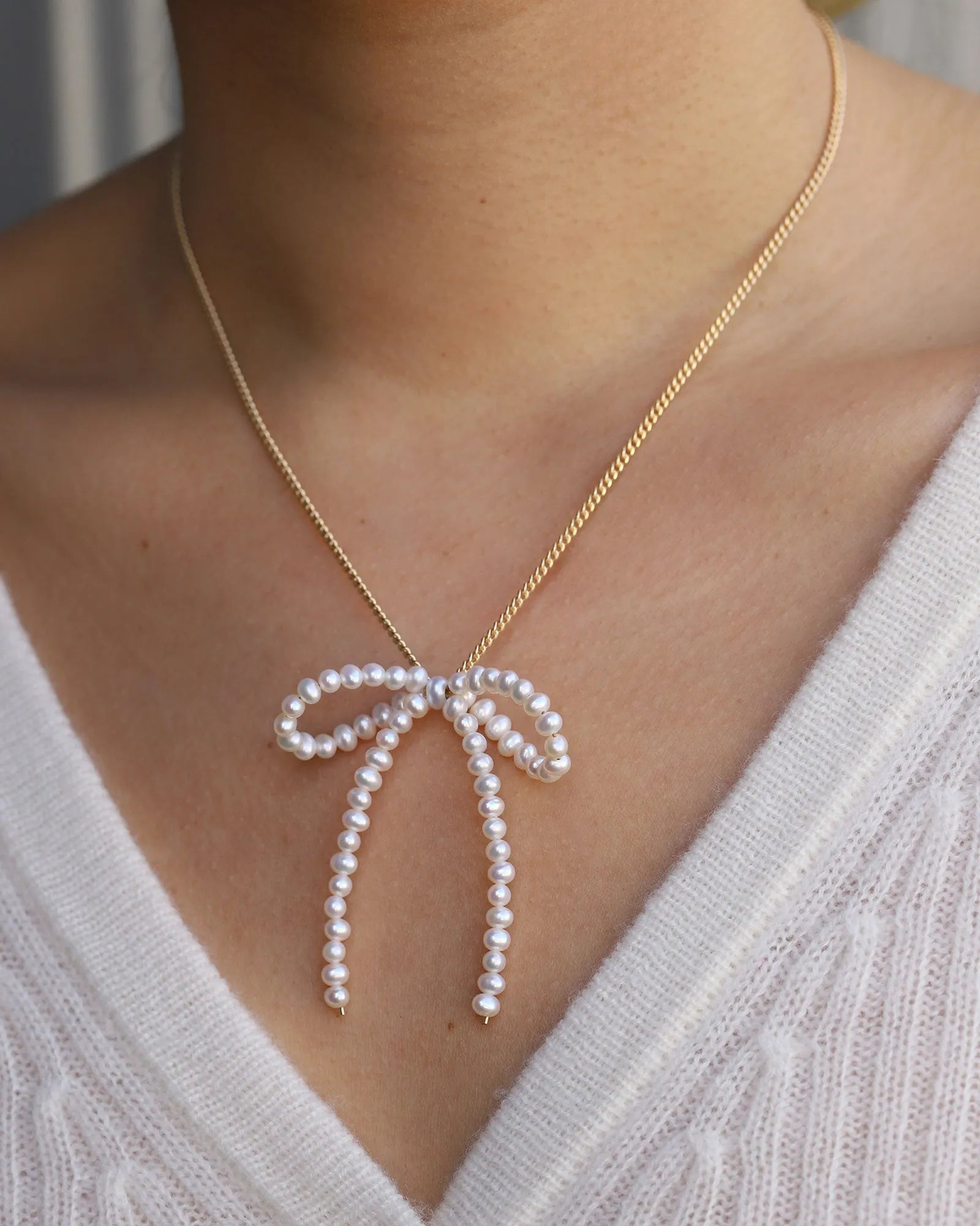 Pearl Bow Curb Chain Necklace sold by Blue Ruby product image thumbnail 2