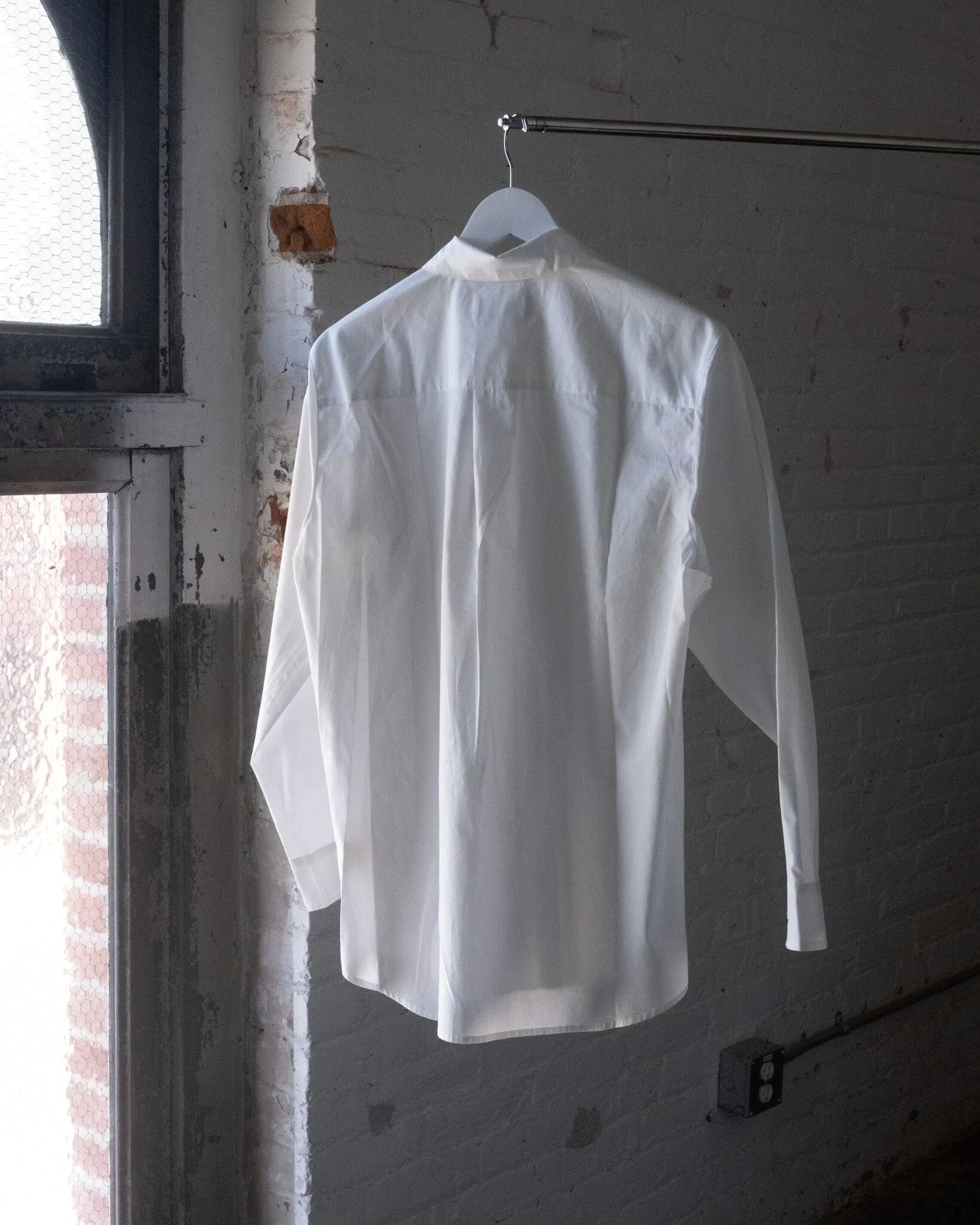 The Mens Organic Poplin Shirt sold by Ecologyst product image thumbnail 2