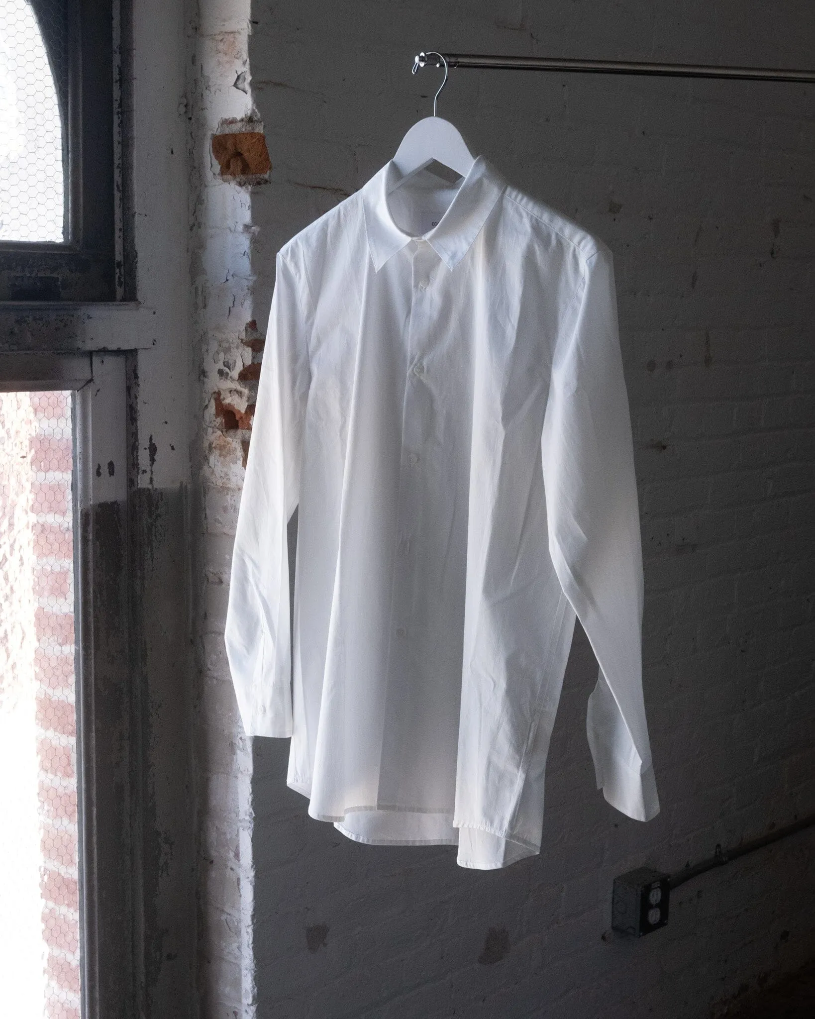 The Mens Organic Poplin Shirt sold by Ecologyst