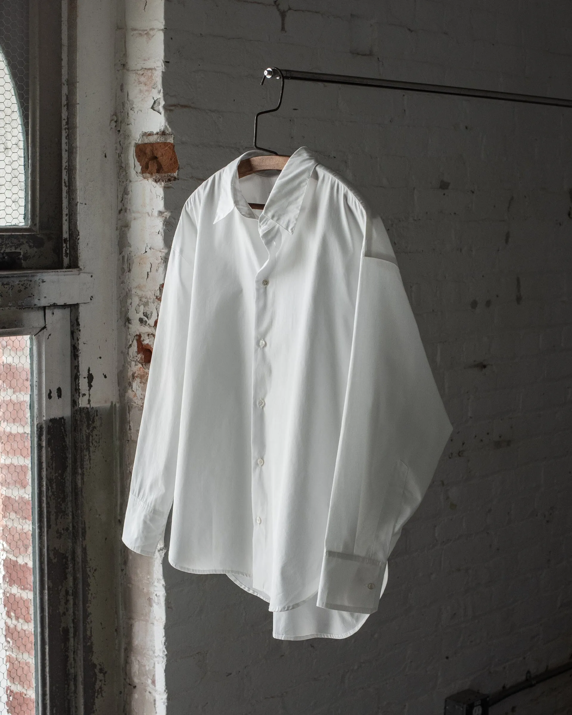 The Womens Organic Poplin Shirt sold by Ecologyst
