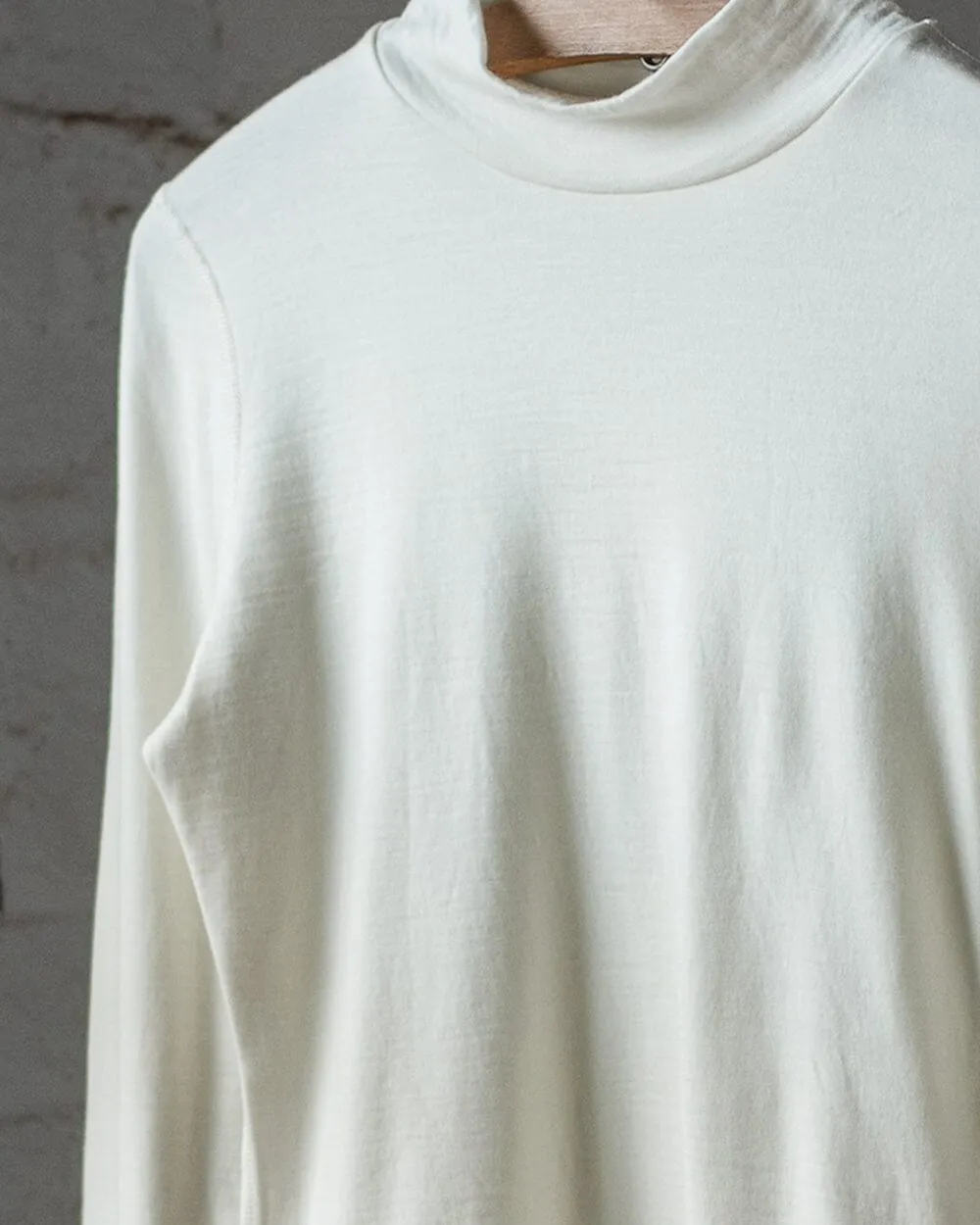 The 195 Merino Fitted Mockneck sold by Ecologyst product image thumbnail 2
