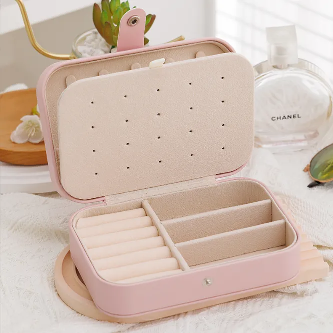 Ring Box Wedding Ring Earring Box Travelling Jewelry Box Random color CN390 sold by ChicSew product image thumbnail 3